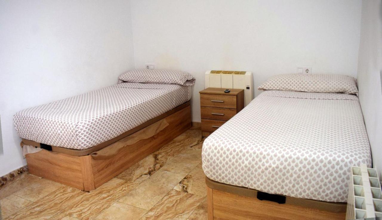 Apartamentos Atlas Terrassa II Buitenkant foto