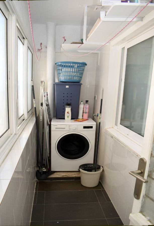 Apartamentos Atlas Terrassa II Buitenkant foto
