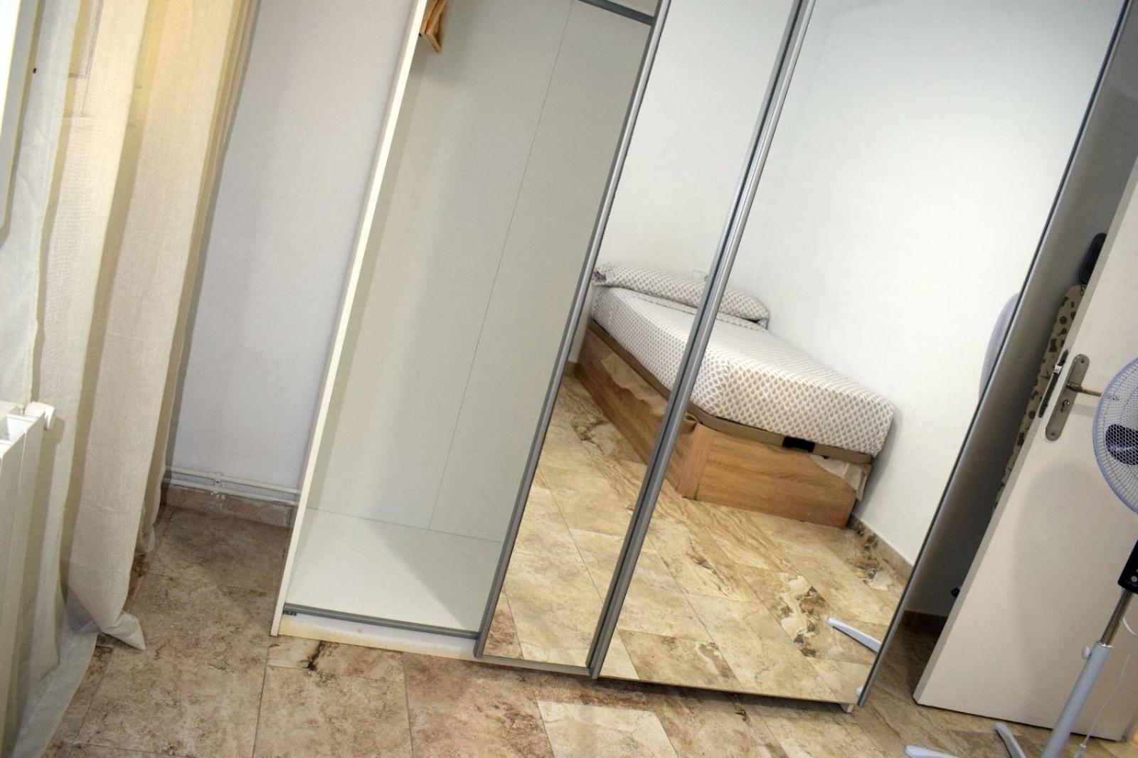 Apartamentos Atlas Terrassa II Buitenkant foto